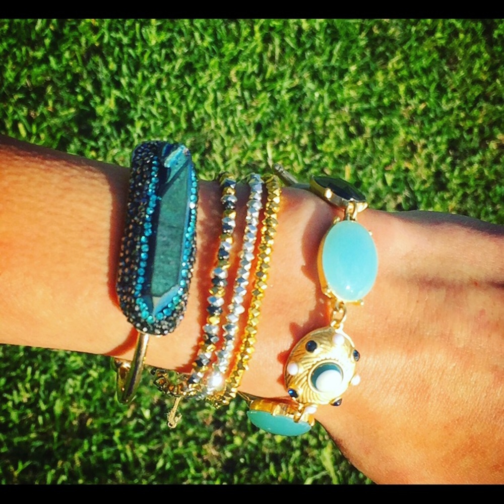 💎Turquoise and Gold Stone Bracelet